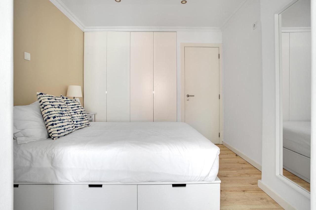 Modern 2 Bedroom Apartment In Estrela With Outside Terrace! Amazing For Families, Couples, Friends Lisboa Εξωτερικό φωτογραφία