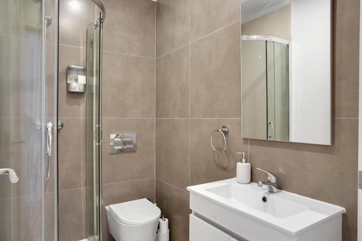 Modern 2 Bedroom Apartment In Estrela With Outside Terrace! Amazing For Families, Couples, Friends Lisboa Εξωτερικό φωτογραφία