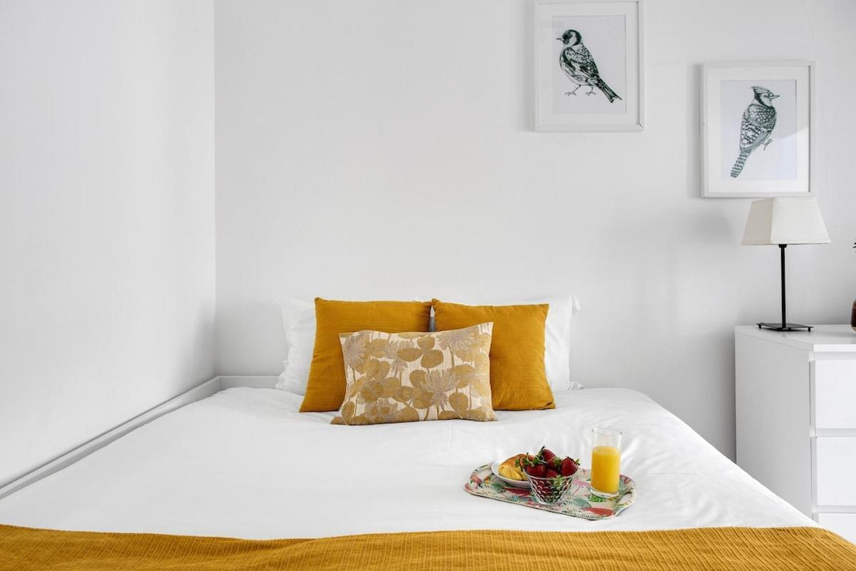 Modern 2 Bedroom Apartment In Estrela With Outside Terrace! Amazing For Families, Couples, Friends Lisboa Εξωτερικό φωτογραφία